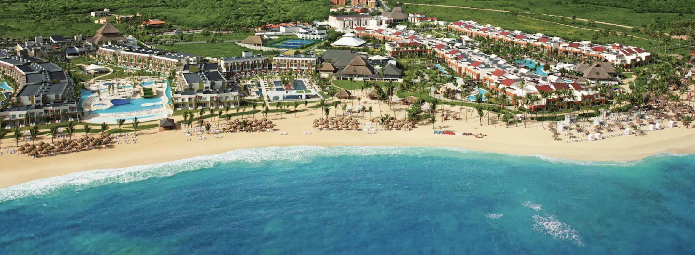 Plan a getaway at our incredible all-inclusive resort in Punta Cana that is set on the palm-fringed Uvero Alto beach between the rainforest and the ocean. A luxury retreat perfect for families or couples, Dreams® Onyx Resort & Spa offers 806 elegant